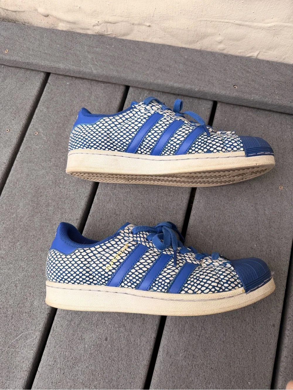 adidas Rare Superstar Shell-Toe Sneakers size: 7